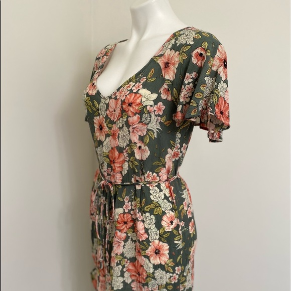 Billabong Shift Flutter Floral Backless size S - Picture 8 of 15